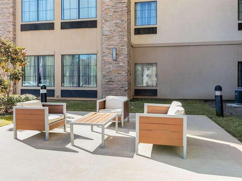 La Quinta By Wyndham Tyler - University Area Exterior photo